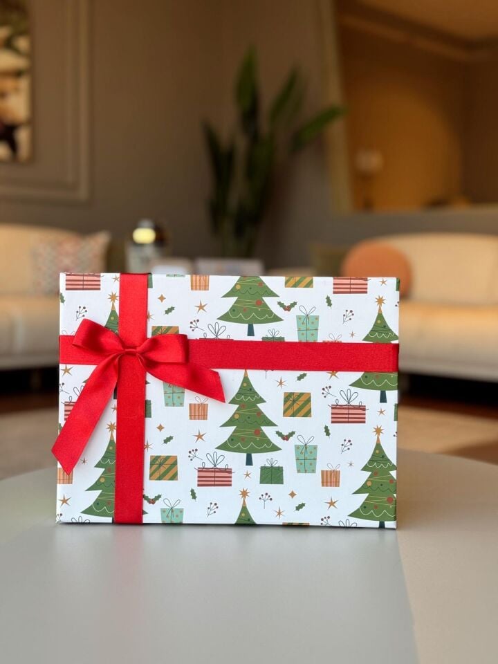 Kolix 3'lü Yılbaşı Temalı Dekoratif Fiyonklu Hediye Kutusu Çam Ağacı Happy New Year Noel Kutu