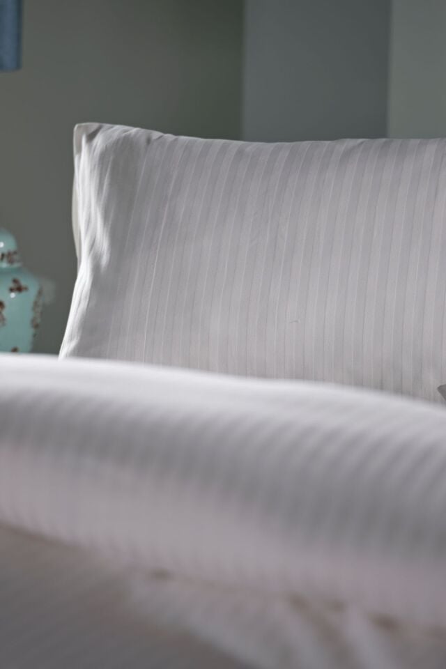 Doqu Home Saten Artline Nevresim Takımı Beyaz - Çift Kişilik
