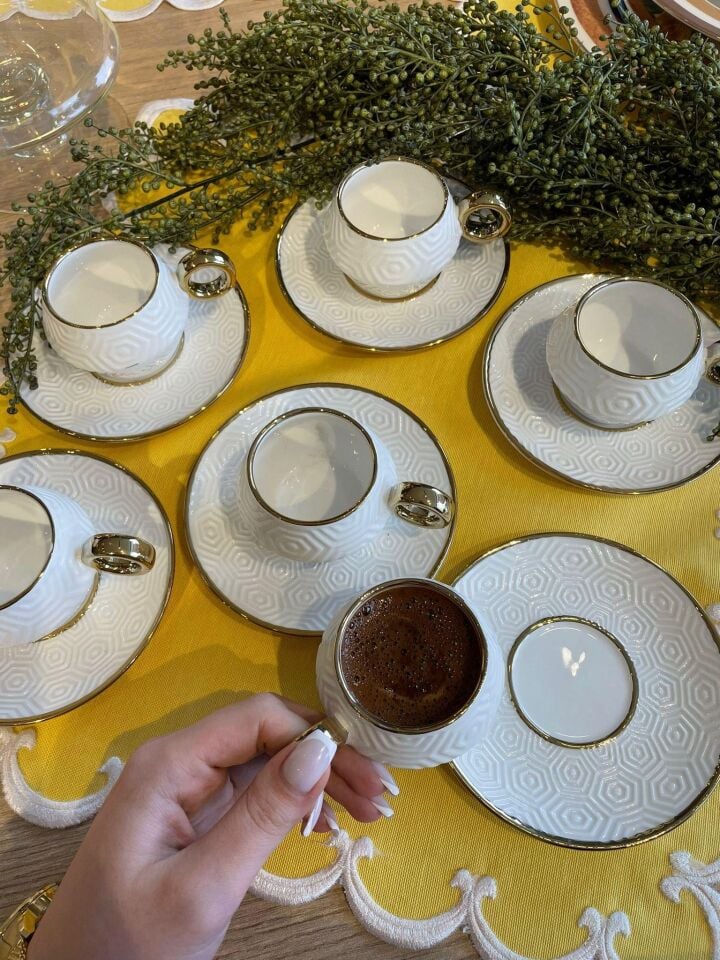 Crearthome Kahve Fincan Takımı Gold Petek Model